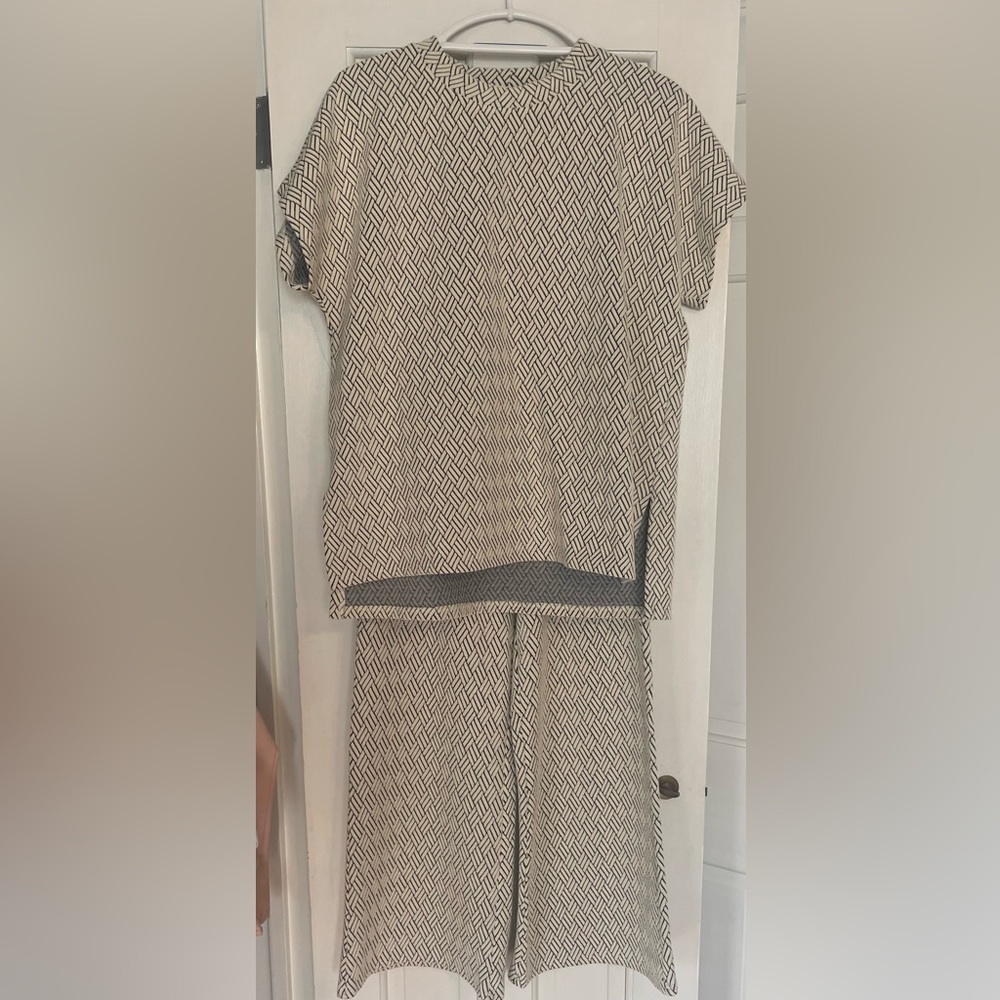 Brand new never worn matching knit set!